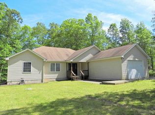 207 Brandyshire Dr, Tamiment, PA 18371
