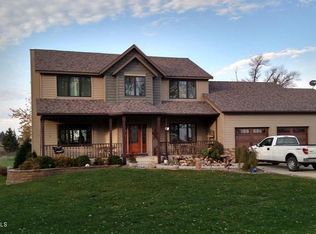 6833 County Road 11 Blvd, Kenyon, MN 55946
