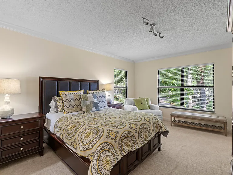 2835 Polo Island Dr #H202 — Photo 26