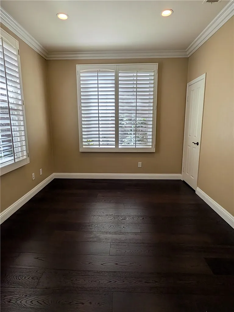 4 bed, 2.5 bath, 1570 sqft, $5,600 — Photo 4