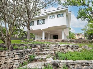 568 W Quill Dr, San Antonio, TX 78228