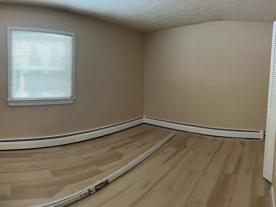 1st image of 6 Tanglewood Dr #4