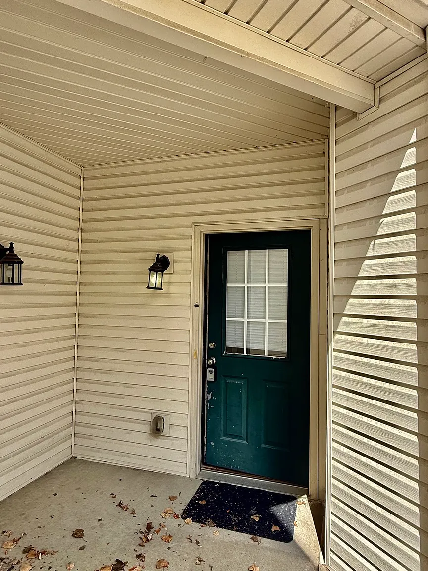 2829 Floex Dr photo 1