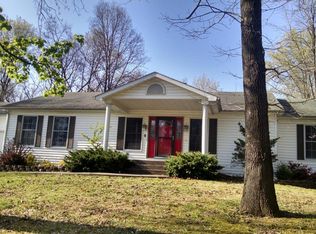 12206 E Hutchinson Rd, MOUNT VERNON, IL 62864