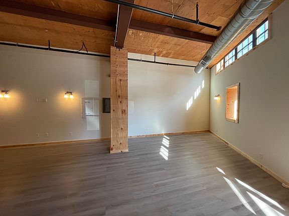 5th image of 173 Weeden St #1104