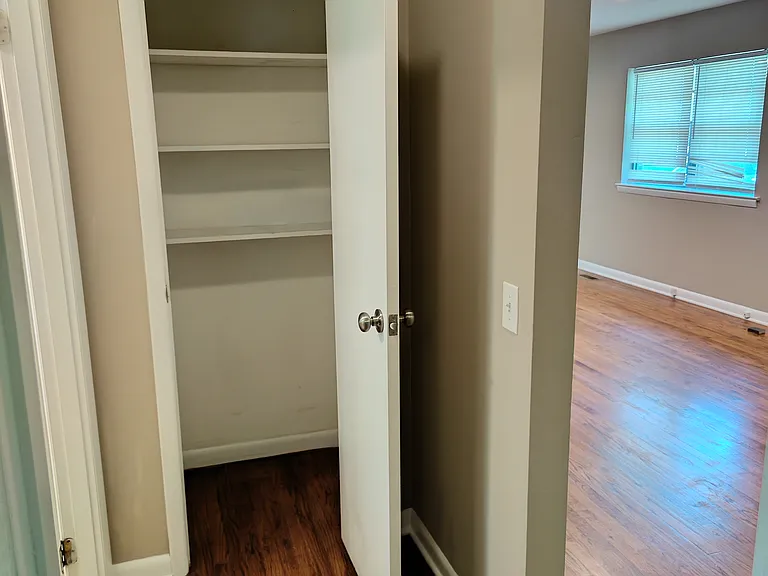 8355 Oak Dr — Photo 10