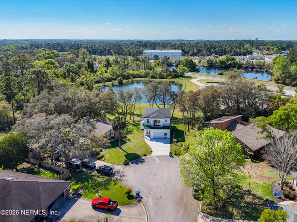 2121 Broad Water Dr, Jacksonville, FL 32225