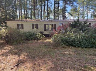 3 Leisure Dr, Ossipee, NH 03864