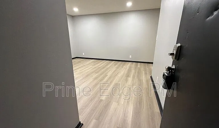 2532 T St #1 — Photo 3