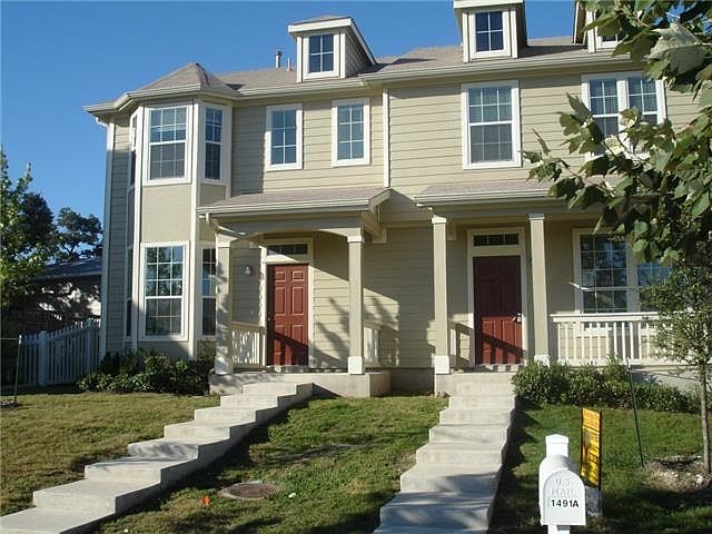 Curb appeal from Townhouse
