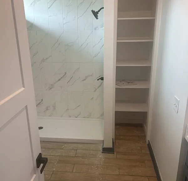 8425 Stonewood Dr — Photo 3