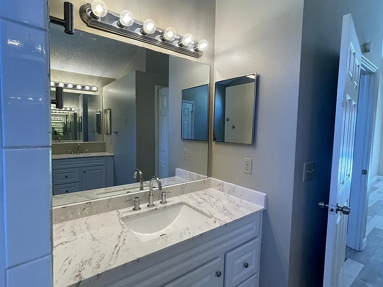 9303 Rockrose Dr — Photo 25