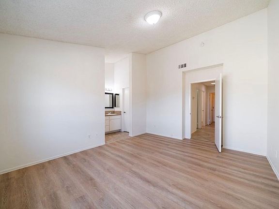 5th image of 3509 W Avenue J2