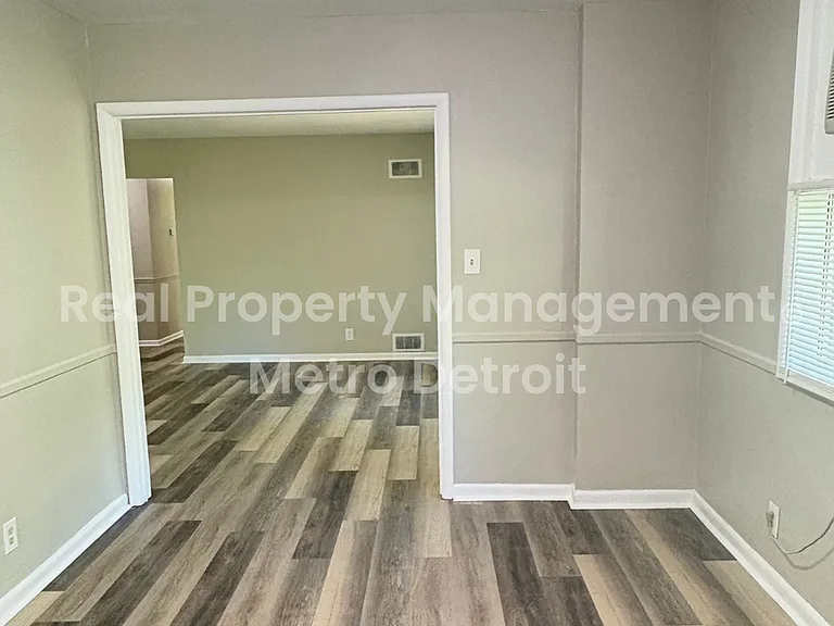 32505 Bell Vine Ct — Photo 12