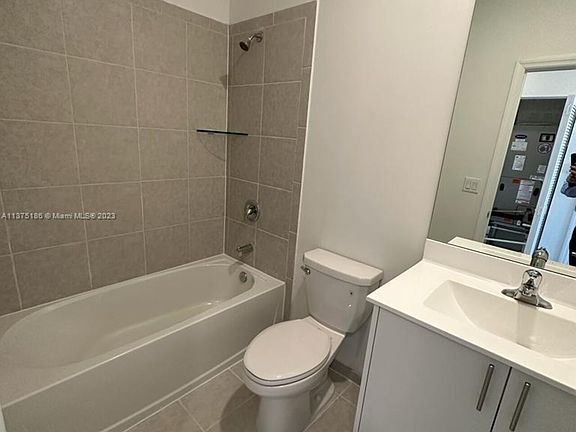 2nd image of 13262 SW 285th St
