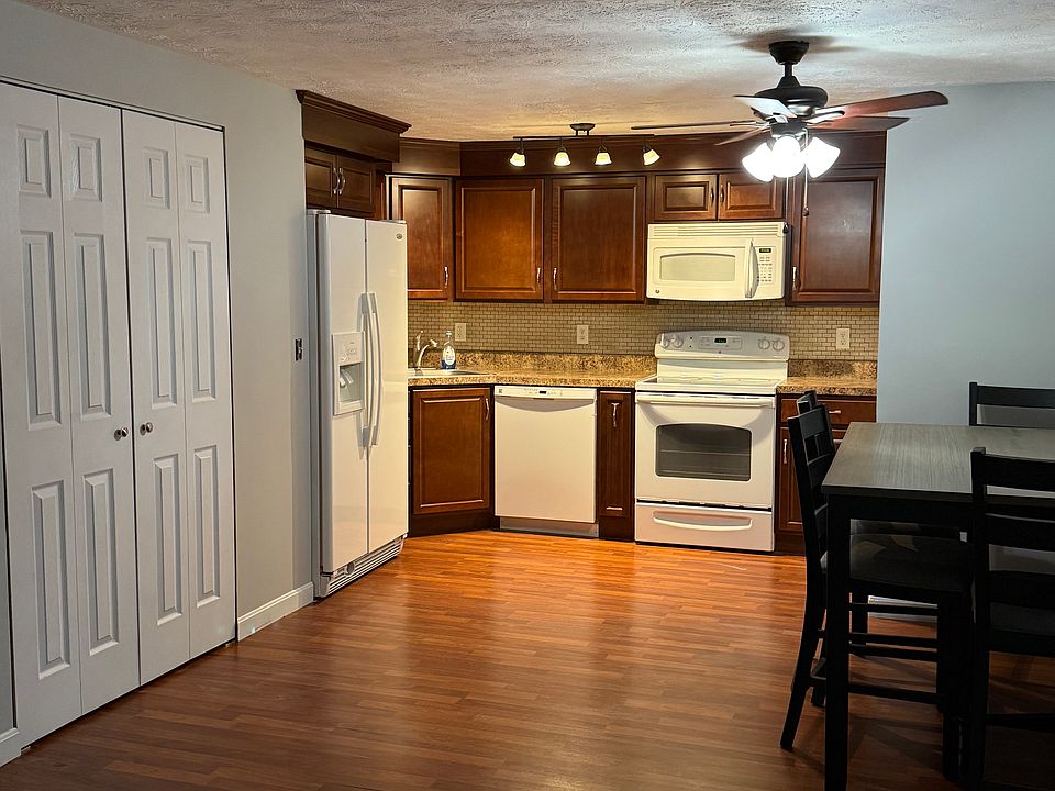 1st image of 25 Ernest Ave APT 10