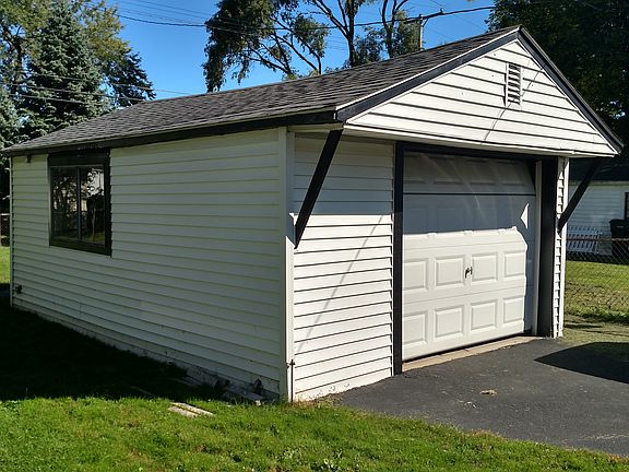 4th image of 26334 Waldorf St