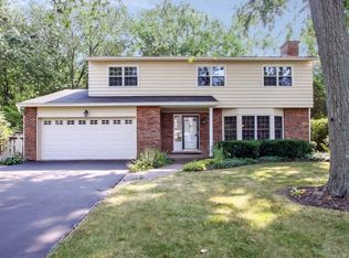 5 W Stone Ave, Lake Forest, IL 60045