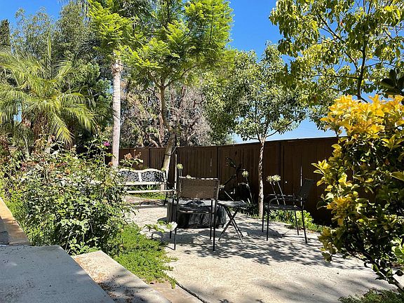 2nd image of 214 Guajome St #2