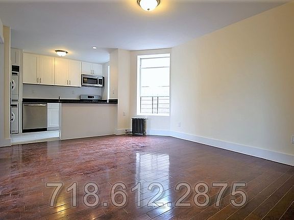 4th image of 1050 Lafayette Ave #E6