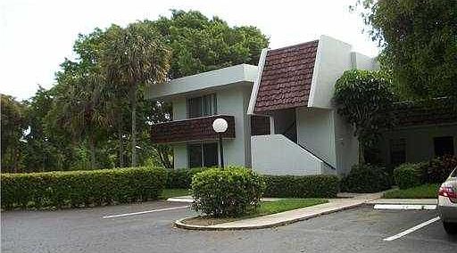 1st image of 800 Cypress Blvd APT 206A