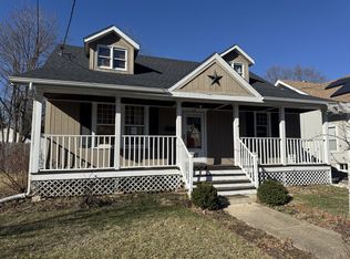 337 W 3rd St, Sandwich, IL 60548