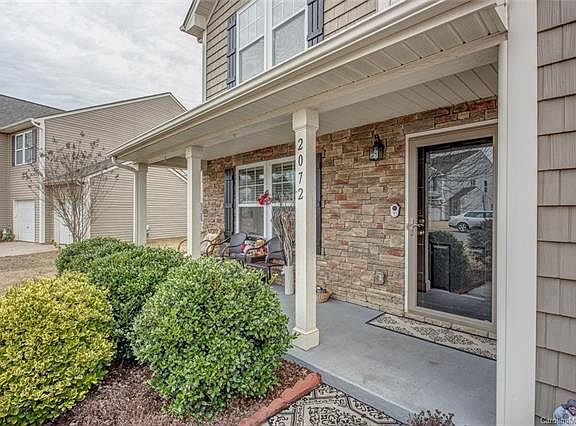 5th image of 2072 Lake Vista Dr