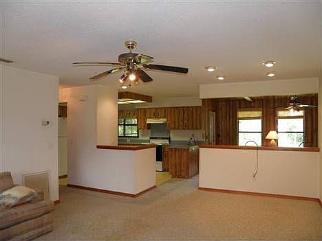 5th image of 16923 Lakeview Ave