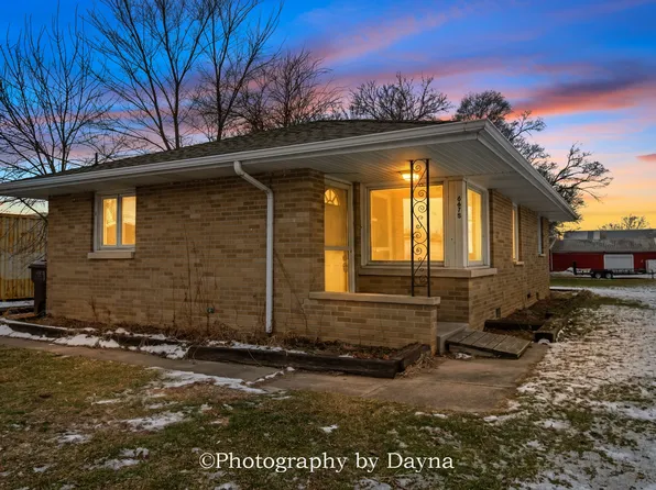 6678 S State Route 1, Saint Anne, IL 60964