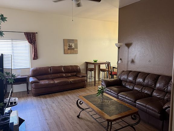 5th image of 1809 S 30th Pl