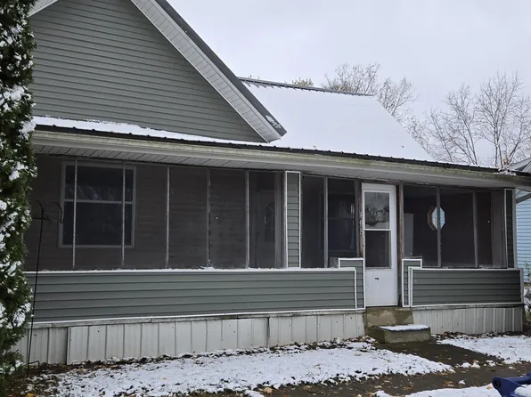 408 E Sycamore St, Silver Lake, IN 46982