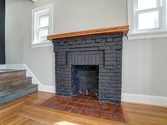 4th image of 3572 Vista Ave