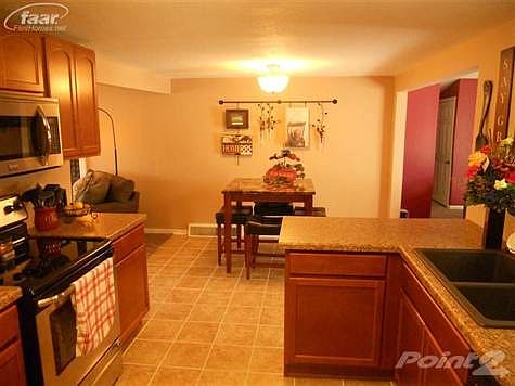 3rd image of 4799 Byron Dr