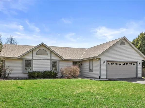 9015 Dunkelow ROAD, Franksville, WI 53126