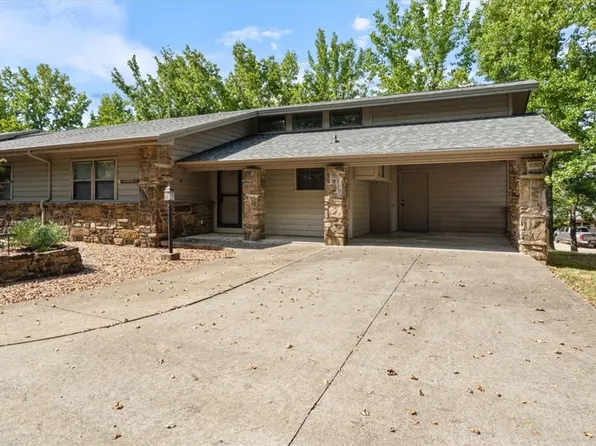 10 Wedgewood Ln, Holiday Island, AR 72631