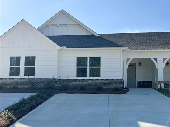 405 Morris Ave #B1, Opelika, AL 36801