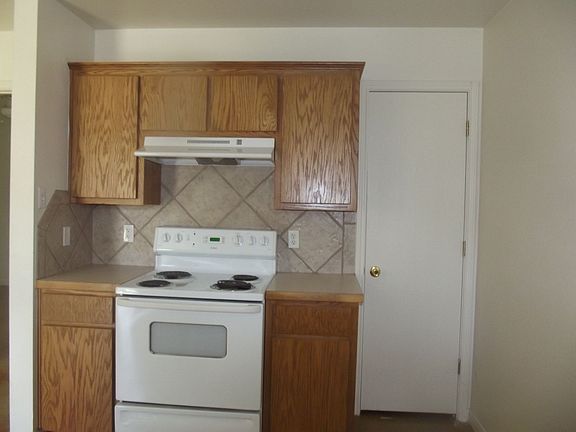 5th image of 104 Meggs Blvd APT E