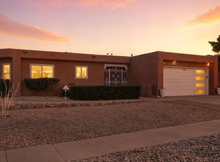 5305 Thomas Dr NE, Albuquerque, NM 87111