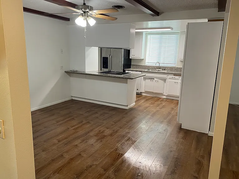 12413 Tigrina Ave — Photo 2