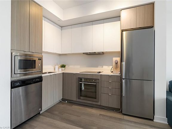 5th image of 5220 Dundas St #D422