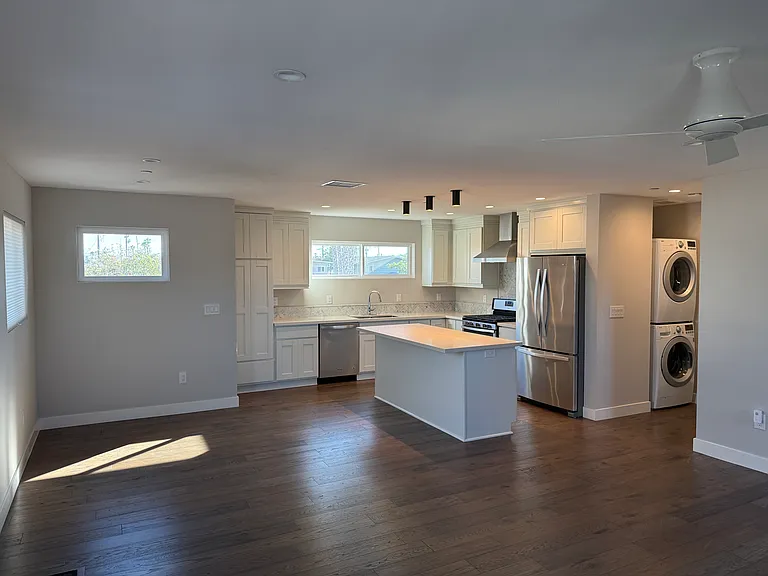 328 Cabrillo St #B — Photo 3