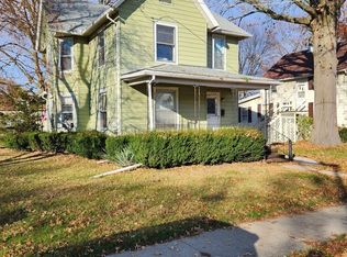 312 E 12th St, Sterling, IL 61081