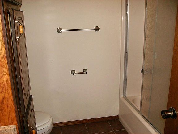 2nd image of 306 Howard Ln