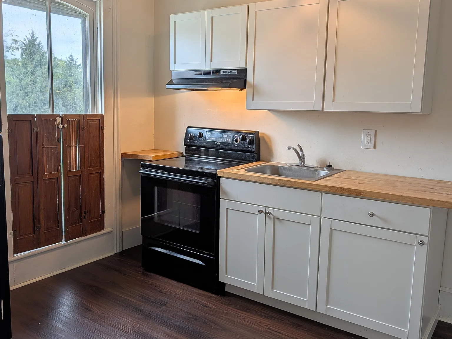 1 bed, 950 sqft, $750 — Photo 2