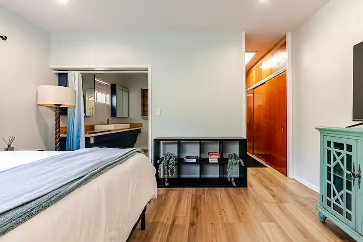 1427 Carmona Ave — Photo 21