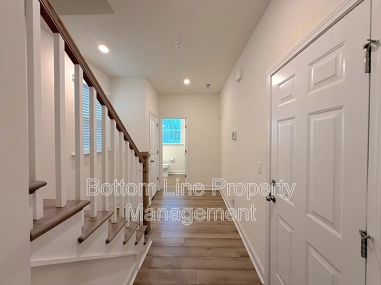 1552 Cedar Tree Dr — Photo 9