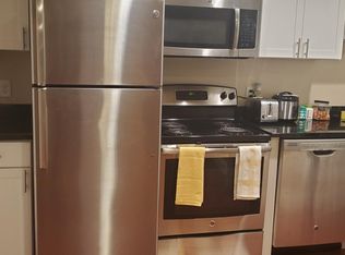 1 Old Colony Rd APT 105, Mansfield, MA 02048