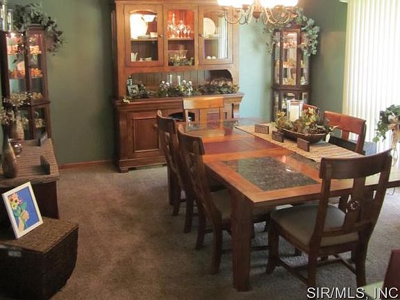 2nd image of 724 W Airwood Dr