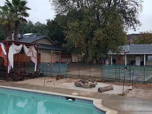 4th image of 5404 N Electric Ave