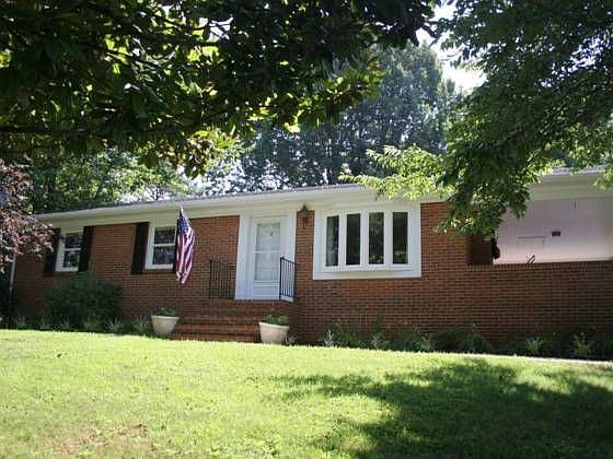 1st image of 126 Berkshire Pl